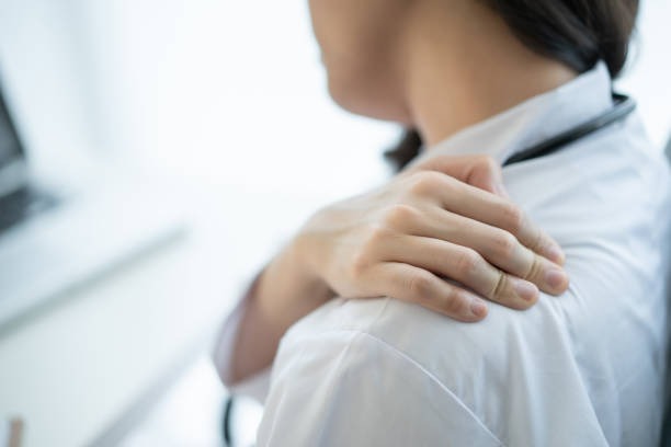 Avoiding Chronic Pain Caused by Office Syndrome